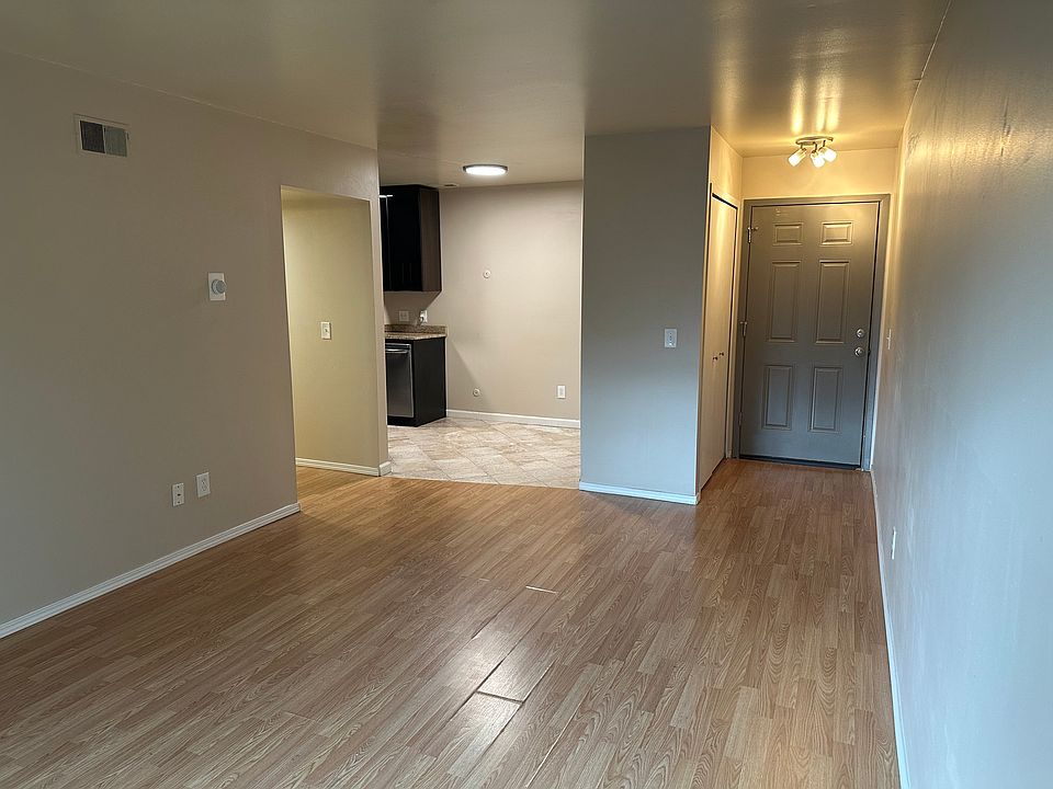 1st image of 950 Ann St APT 304
