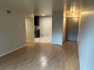 950 Ann St APT 304, Birmingham, MI