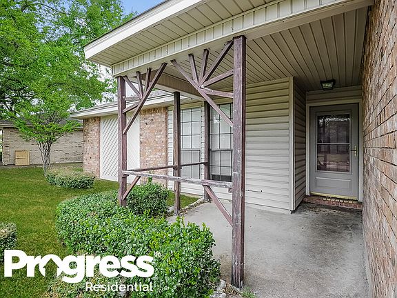 3rd image of 2426 Slaton Dr