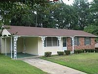 1st image of 2079 Glenroy Dr SE