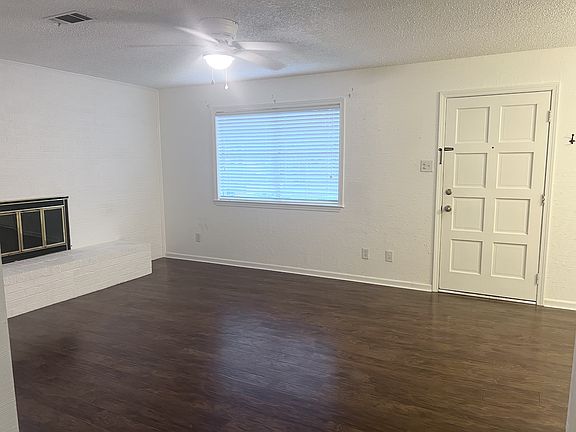 5th image of 125 Carl Dr APT 29