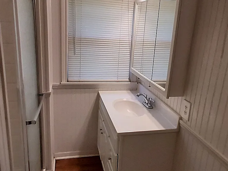 310 Sycamore St — Photo 10