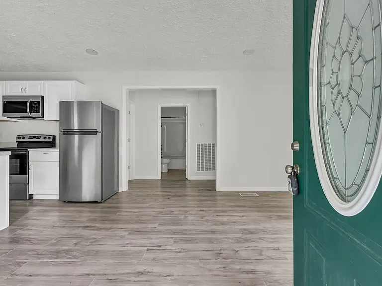 1010 Ridgecrest Dr — Photo 7