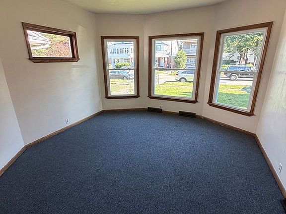 3rd image of 642 Payne Ave