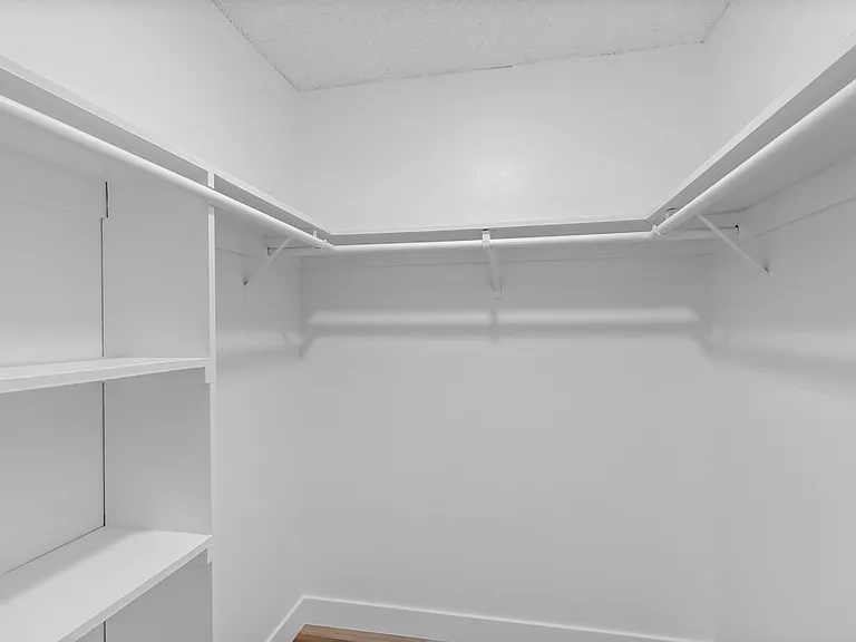Courtyard Apartments — Photo 36