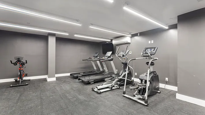 Rented by Nooklyn NYC LLC | media 19