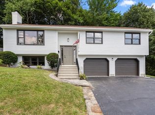 23 Whitten St, Worcester, MA 01605