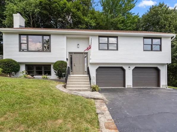 23 Whitten St, Worcester, MA 01605