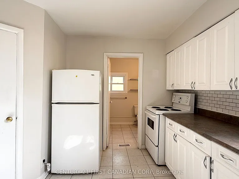 359 Princess Ave #3 — Photo 6