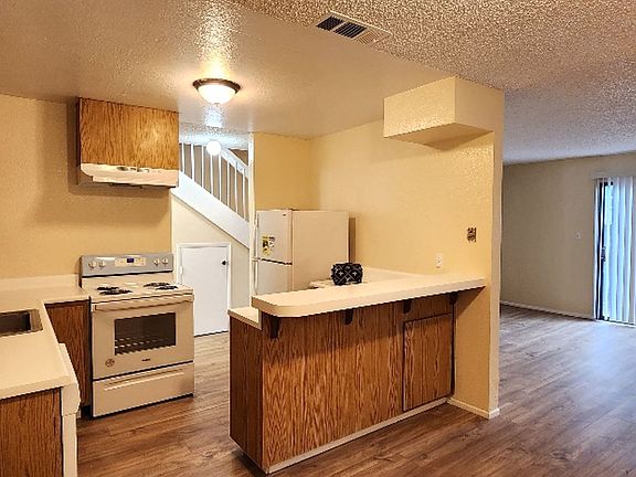 3rd image of 165 Oddstad Dr APT 37
