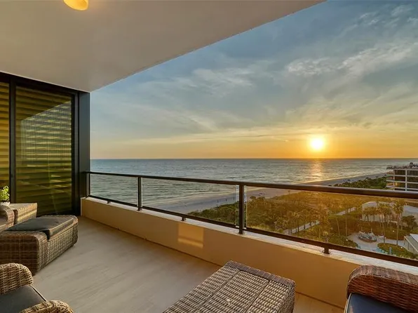 535 Sanctuary Dr APT C807, Longboat Key, FL 34228