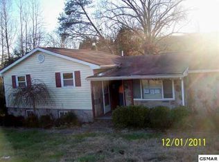 1169 Smith School Rd, Strawberry Plains, TN 37871