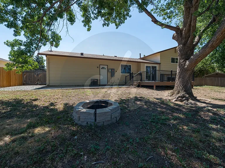 4962 Filarees Cir — Photo 22
