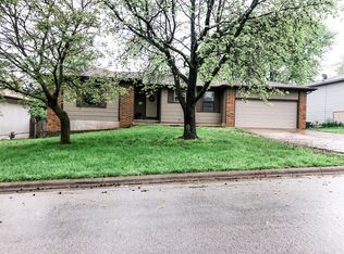 5758 S Franklin Ave, Springfield, MO 65810