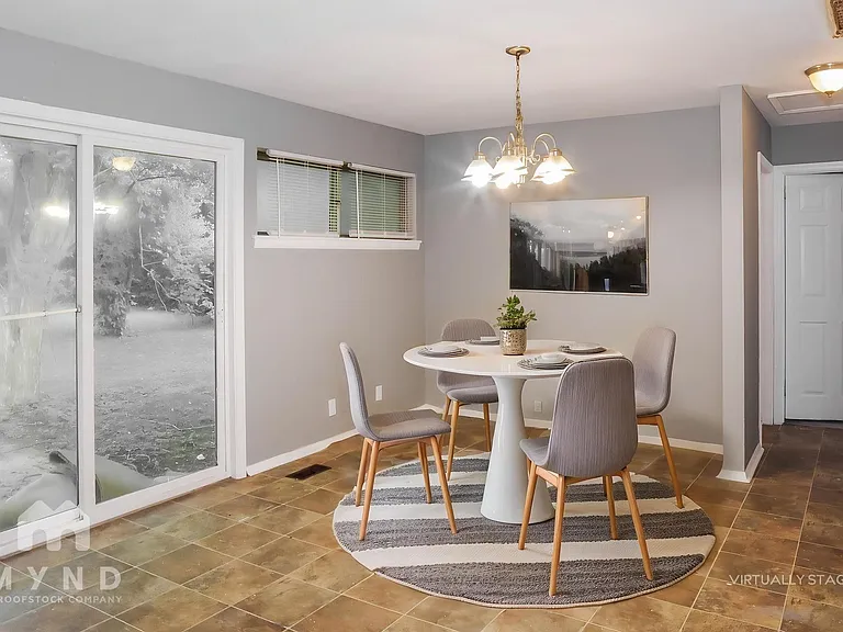 3513 Rosedale Dr NW — Photo 3