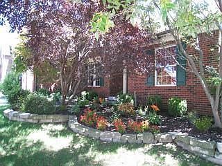 1st image of 358 Amesbury Ct