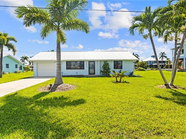 2690 Mangrove ST, OTHER, FL 33956