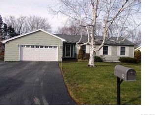 9 Birchwood Dr, Fredonia, NY