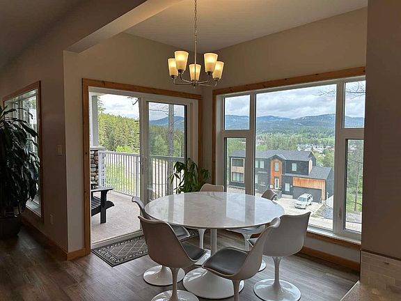 5th image of 231 S Southmore Pl