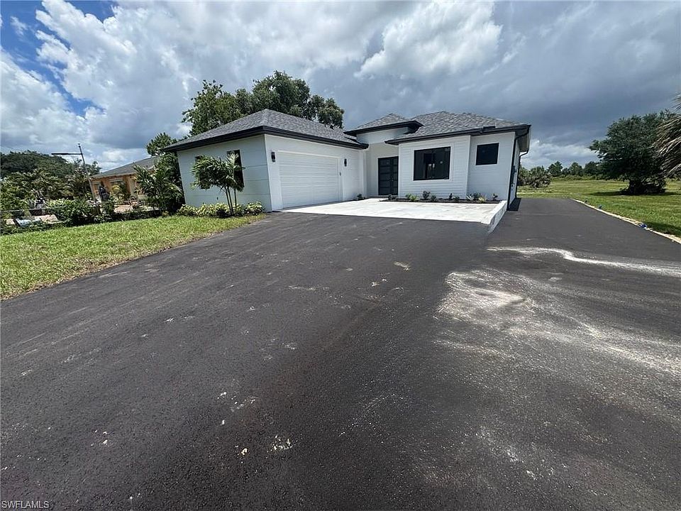 1st image of 2675 35th AVE NE