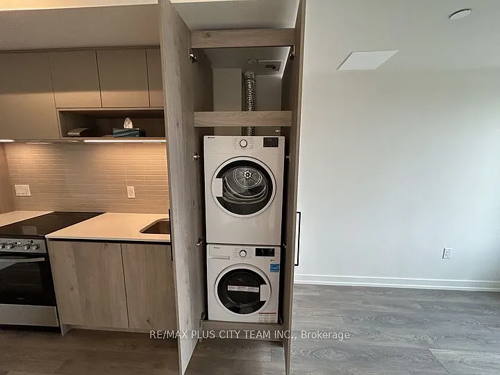 181 Sterling Rd #1109 — Photo 7