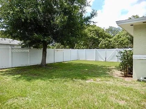 1825 Cleveland St — Photo 3