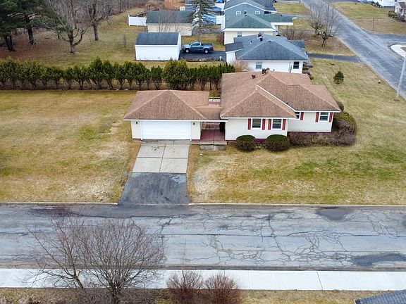 2nd image of 22 Julia Street
