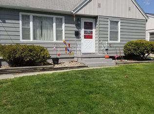 912 E Seneca Ave, Des Moines, IA 50316