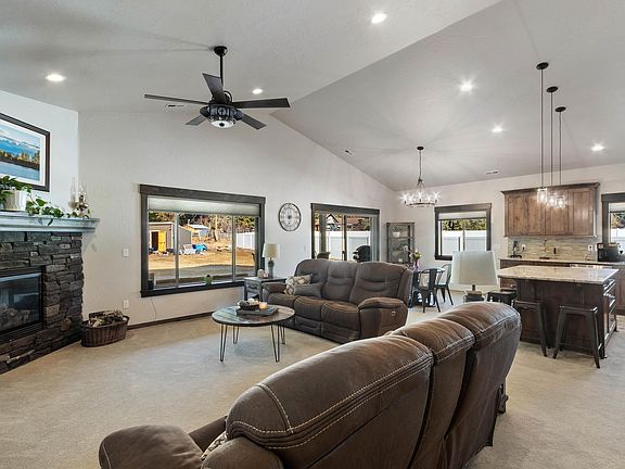 3rd image of 1317 Prominence Ct