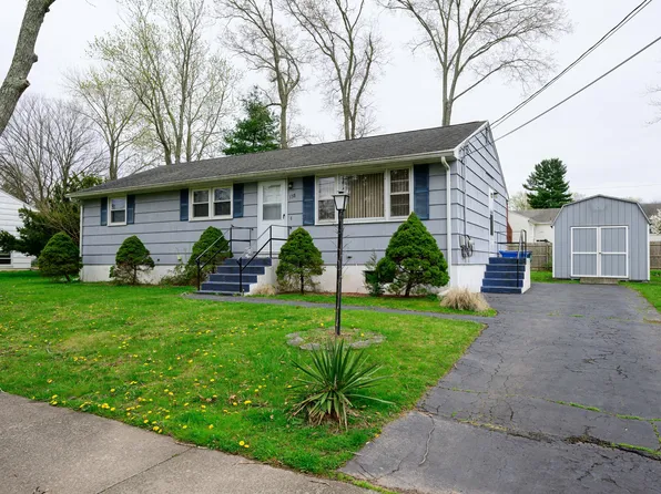 138 Sebec Street, Hamden, CT 06517