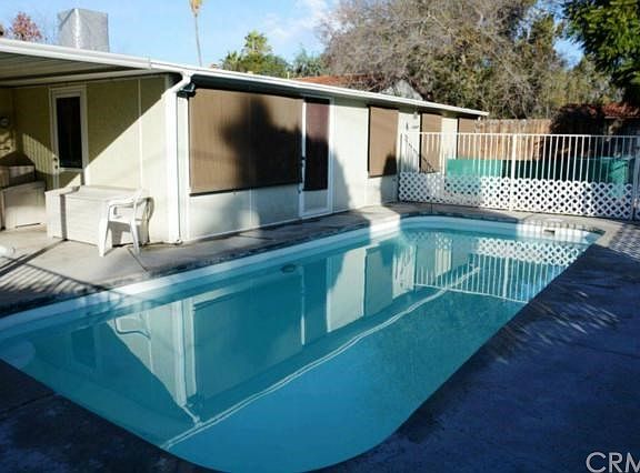 5th image of 480 Victoria Pl