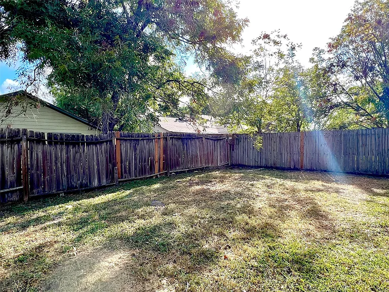 947 Grand Junction Dr — Photo 27