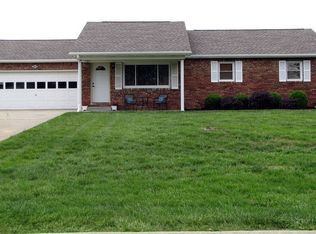 8095 S Victoria Dr, Fort Branch, IN 47648
