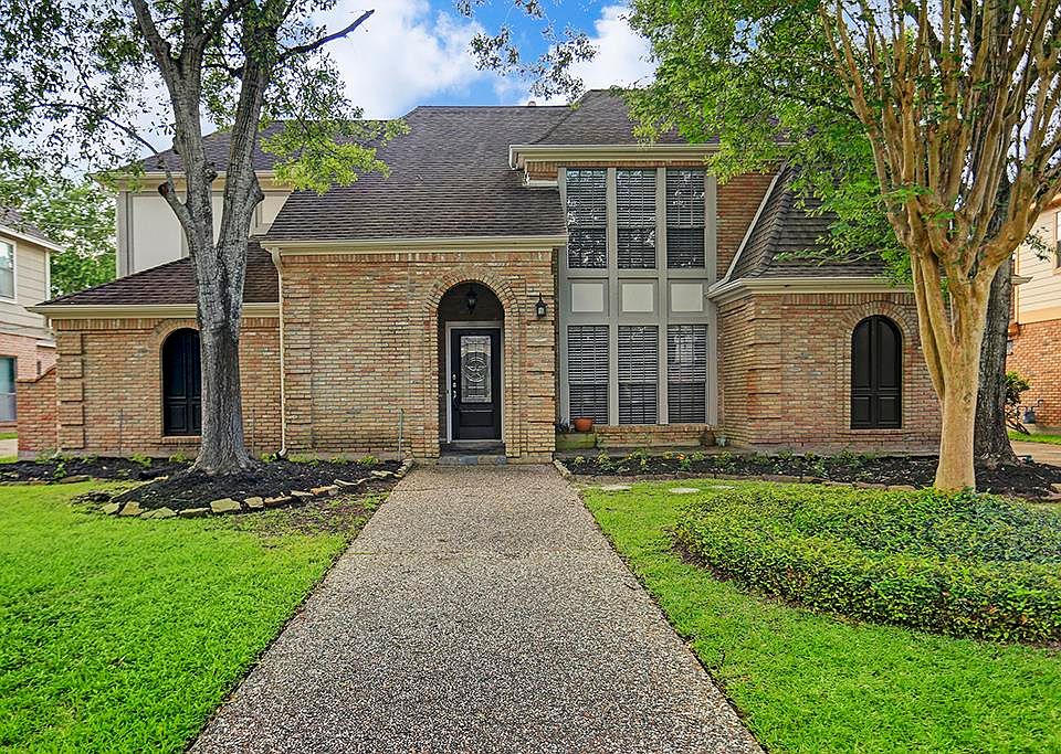 1st image of 20615 Park Bend Dr