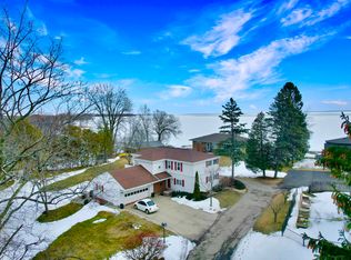 1820 1st St, Menominee, MI 49858