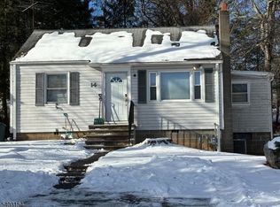 14 Mountain View Trl, Jefferson Twp., NJ 07885