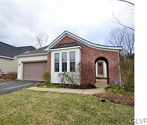 1st image of 35 Bluffs Ct #35