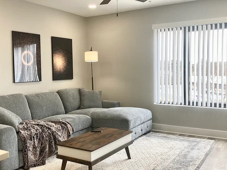 The Tucker Luxury Apartments — Photo 28