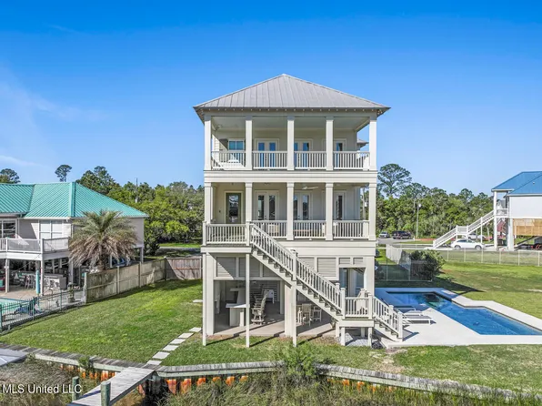 116 Kelly Cv, Pass Christian, MS 39571