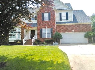 632 Meadow Lake Dr, Matthews, NC 28105