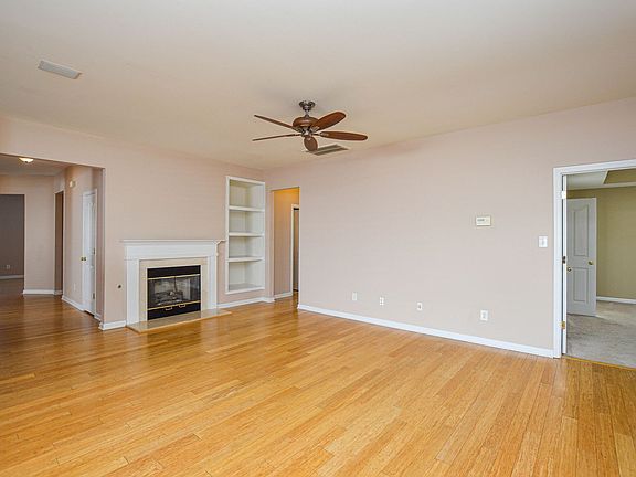 5th image of 6511 Falls Lake Dr