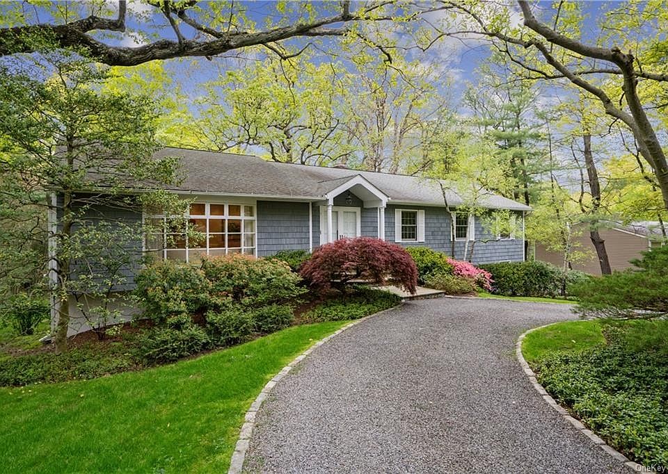 1st image of 22 Salem Dr