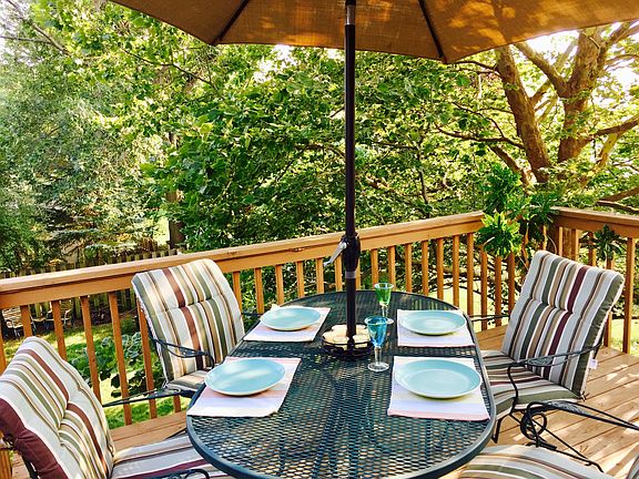 deck for entertaining