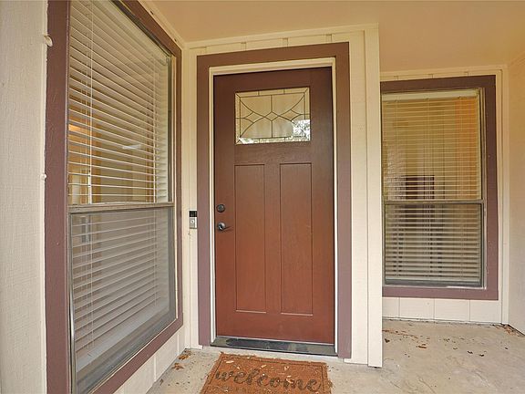 3rd image of 9719 Orangevale Dr