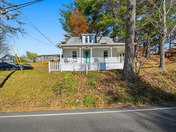 196 Pendleton Ave, Chicopee, MA 01020