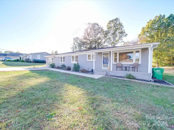 203 Dogwood St, Locust, NC 28097