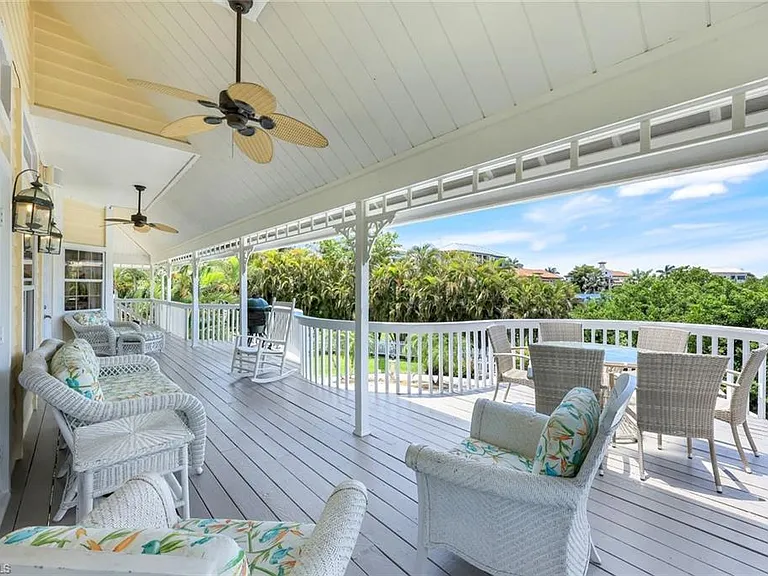 203 San Mateo Dr — Photo 18