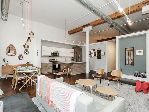 5th image of 417 S Jefferson St APT 105-B