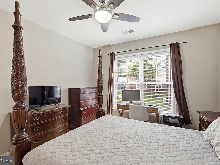 3850 Lightfoot St #155 — Photo 12