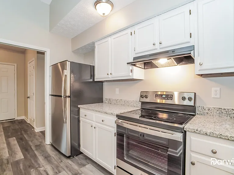 8811 Seabright Dr — Photo 3